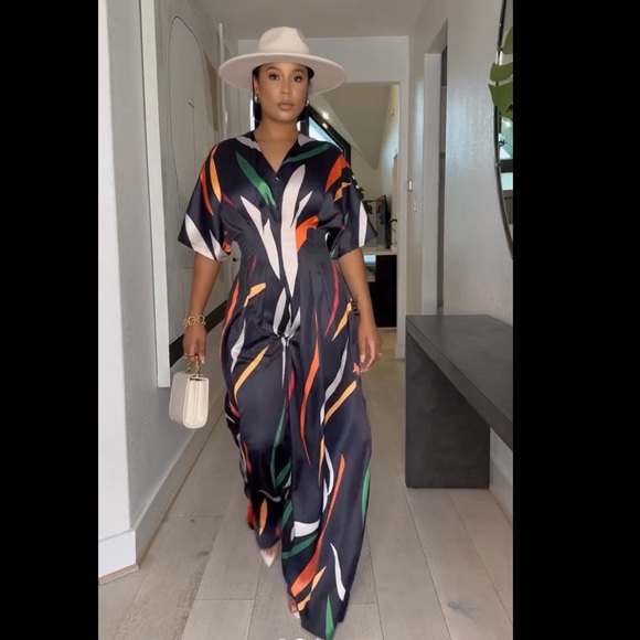 Kimono Jumpsuit - Picture 5 of 7